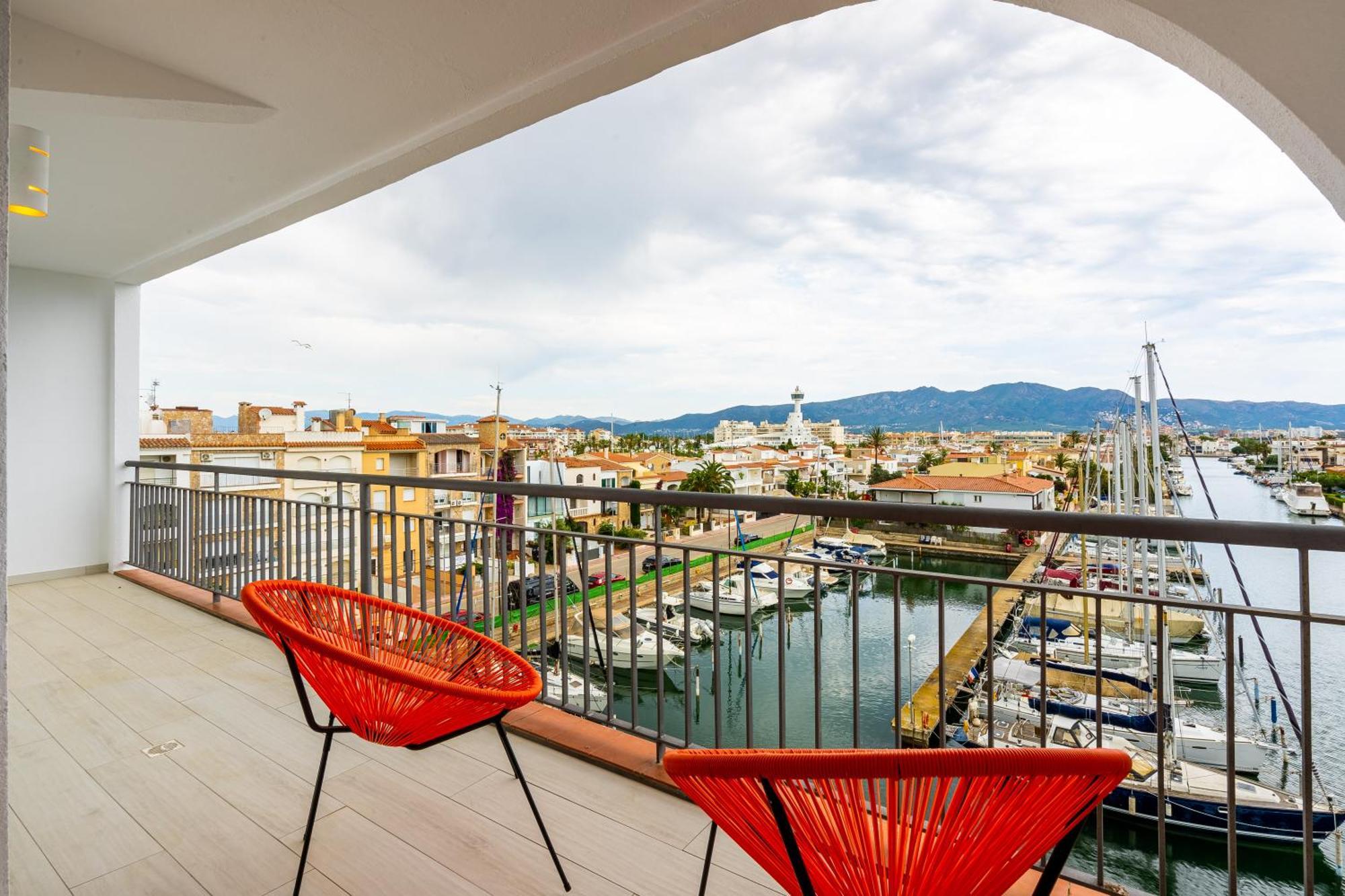 Apartamento Frente Al Canal Con Terraza Empuriabrava Luaran gambar