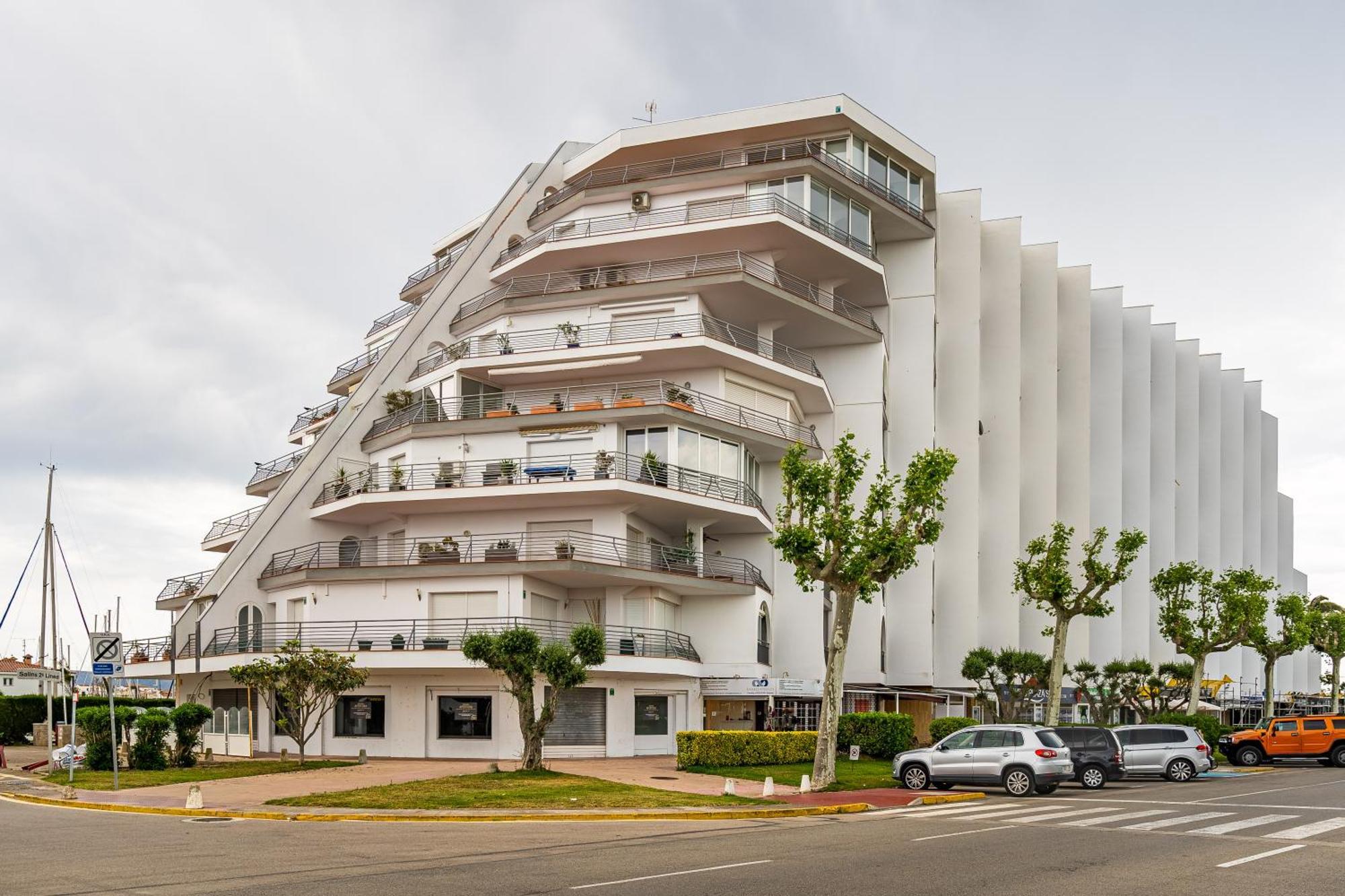 Apartamento Frente Al Canal Con Terraza Empuriabrava Luaran gambar