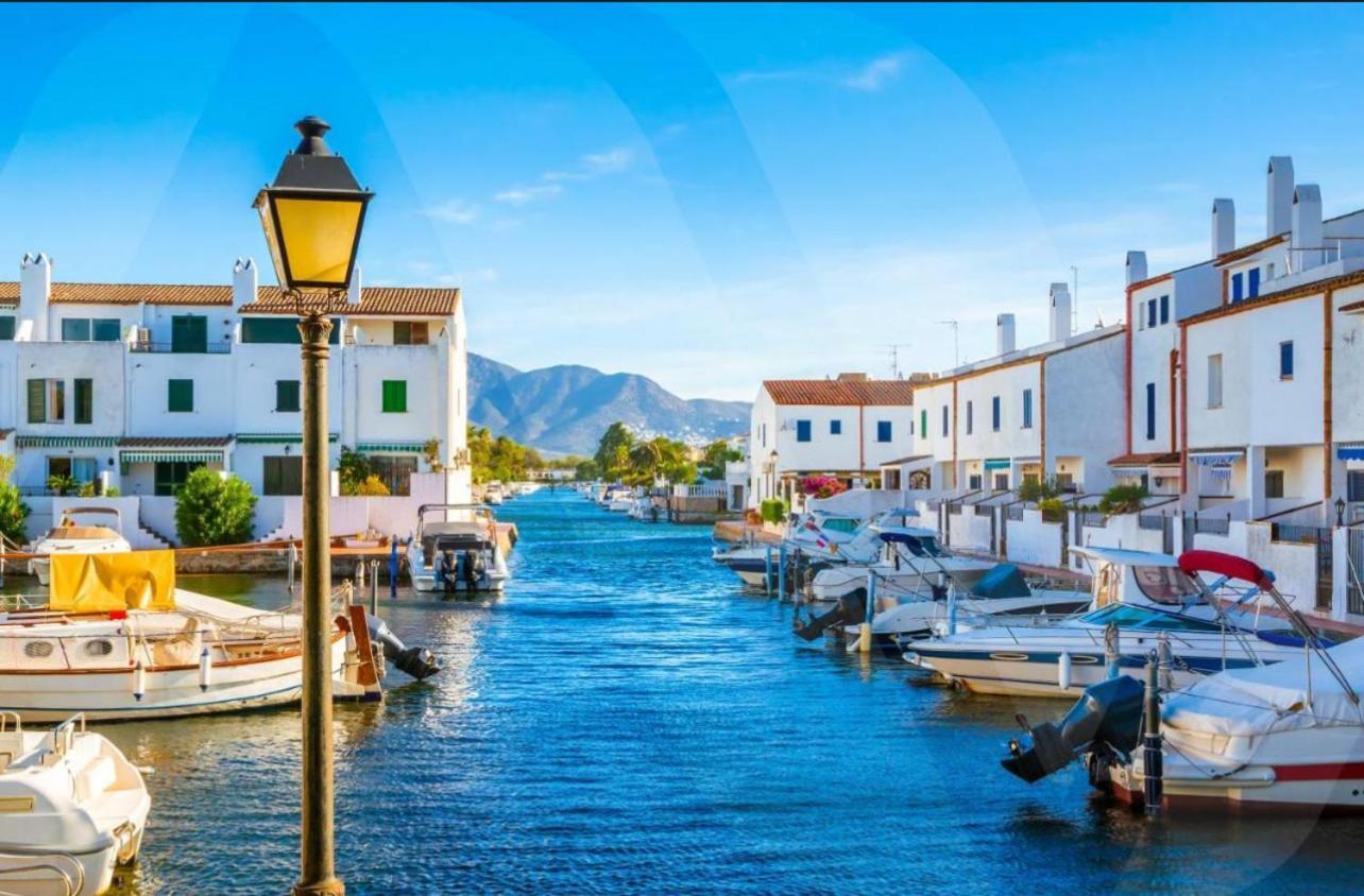 Apartamento Frente Al Canal Con Terraza Empuriabrava Luaran gambar