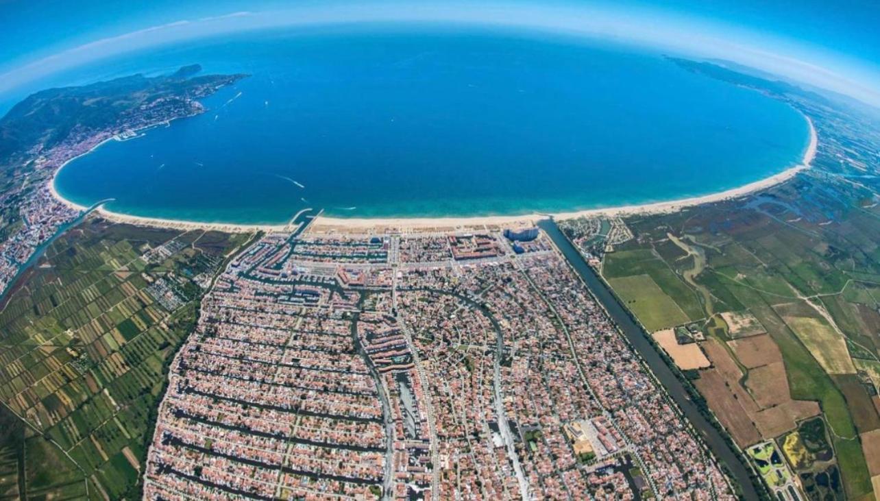 Apartamento Frente Al Canal Con Terraza Empuriabrava Luaran gambar